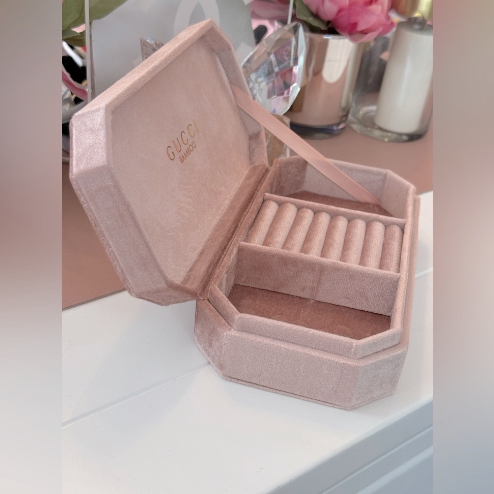 LAST 1 Gucci Bamboo Pink Velvet Jewelry Box - Picture 3 of 7